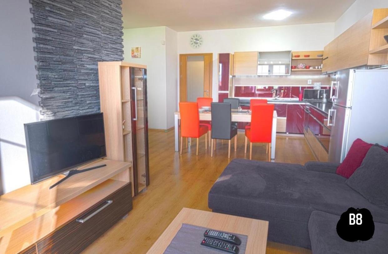 Apartman Velka Lomnica B8 Apartment Exterior photo